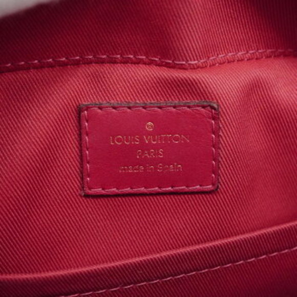 Louis Vuitton Monogram Saintonge Shoulder Bag - Picture 5 of 13